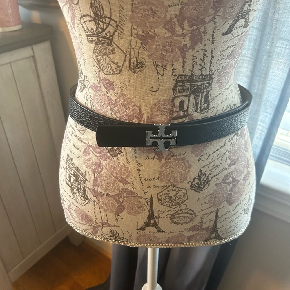 Tory burch black and beige reversible belt with silver buckle size small